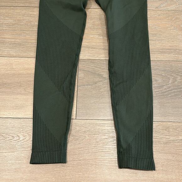 SENITA ATHLETICS Green Seamless‎ Striped Waist High Rise Active Leggings Size S - Picture 7 of 9